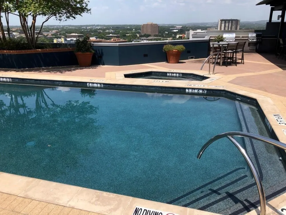 54 Rainey Street #811 Austin, TX 78701