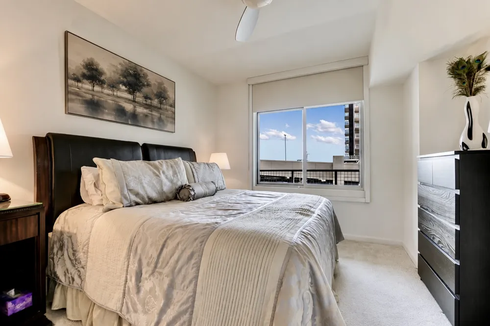 54 Rainey Street #811 Austin, TX 78701