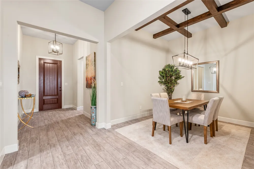 689 Pink Granite Boulevard Dripping Springs, TX 78620