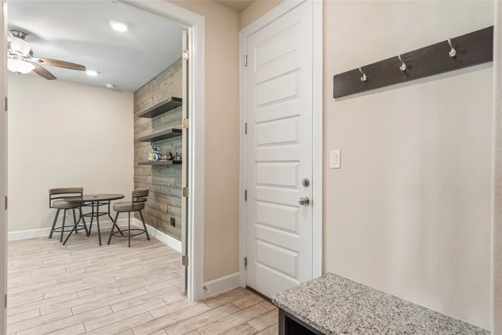 689 Pink Granite Boulevard Dripping Springs, TX 78620