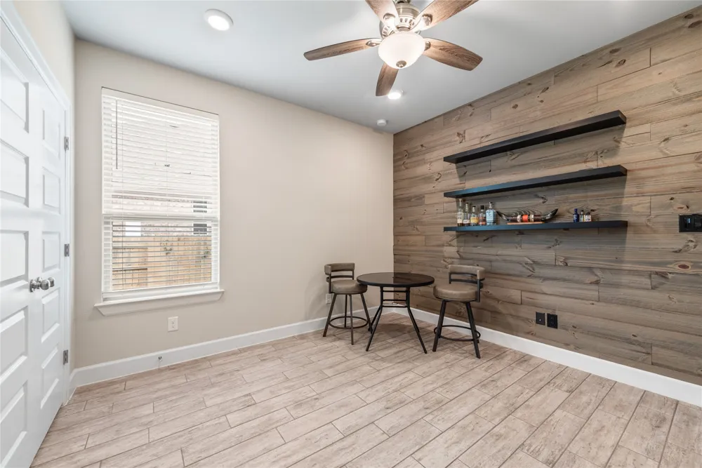 689 Pink Granite Boulevard Dripping Springs, TX 78620