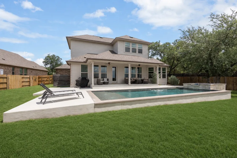 689 Pink Granite Boulevard Dripping Springs, TX 78620