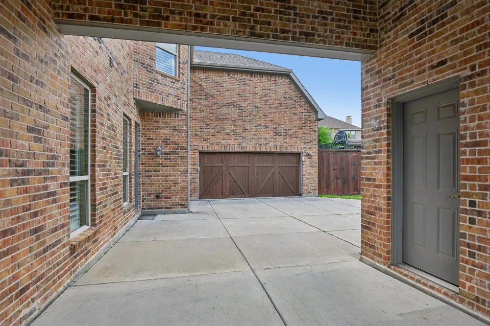 985 Shaddock Park Lane Allen, TX 75013