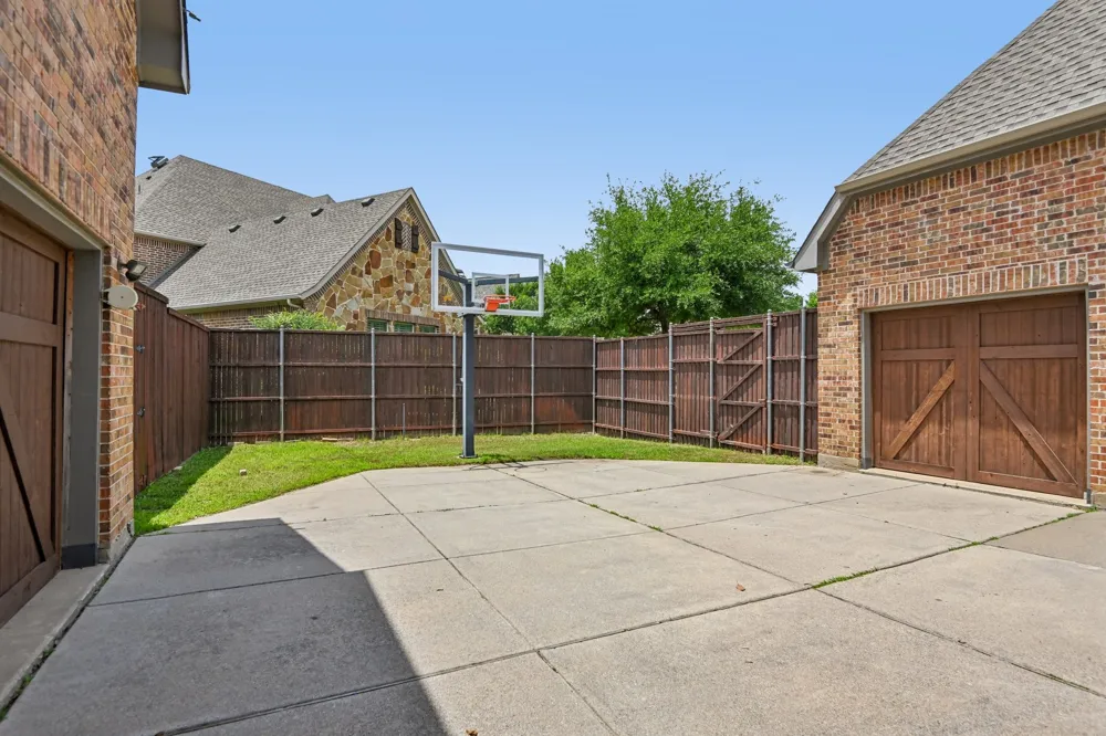 985 Shaddock Park Lane Allen, TX 75013