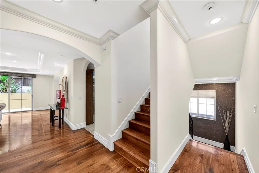 2117 Clark Lane #B Redondo Beach, CA 90278