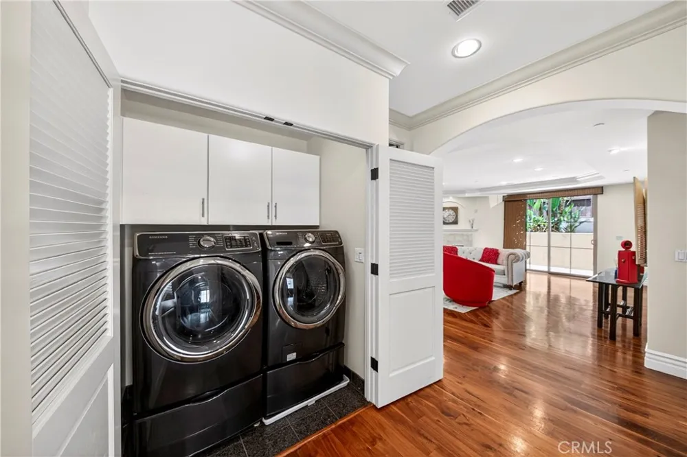 2117 Clark Lane #B Redondo Beach, CA 90278