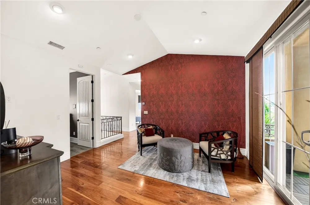2117 Clark Lane #B Redondo Beach, CA 90278