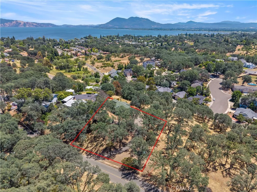 1239 Boggs Lane Lakeport, CA 95453