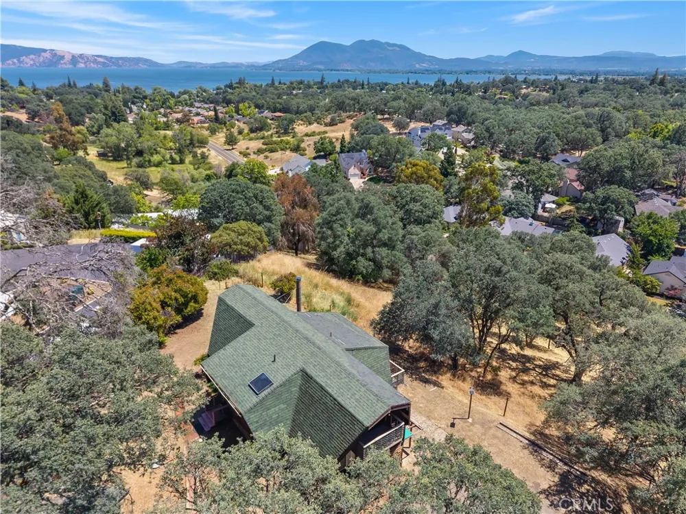 1239 Boggs Lane Lakeport, CA 95453