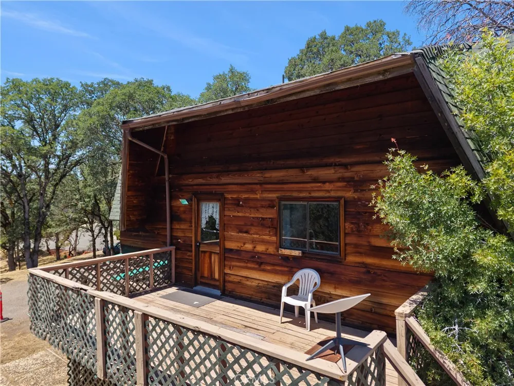1239 Boggs Lane Lakeport, CA 95453