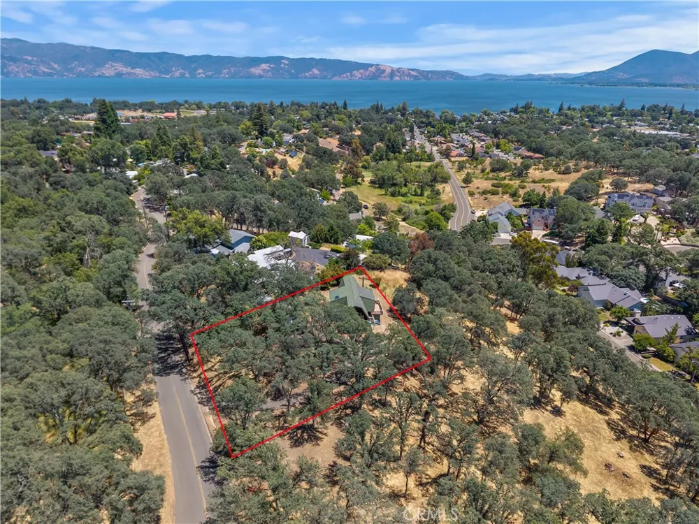 1239 Boggs Lane Lakeport, CA 95453