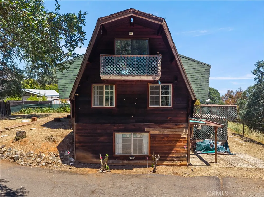 1239 Boggs Lane Lakeport, CA 95453