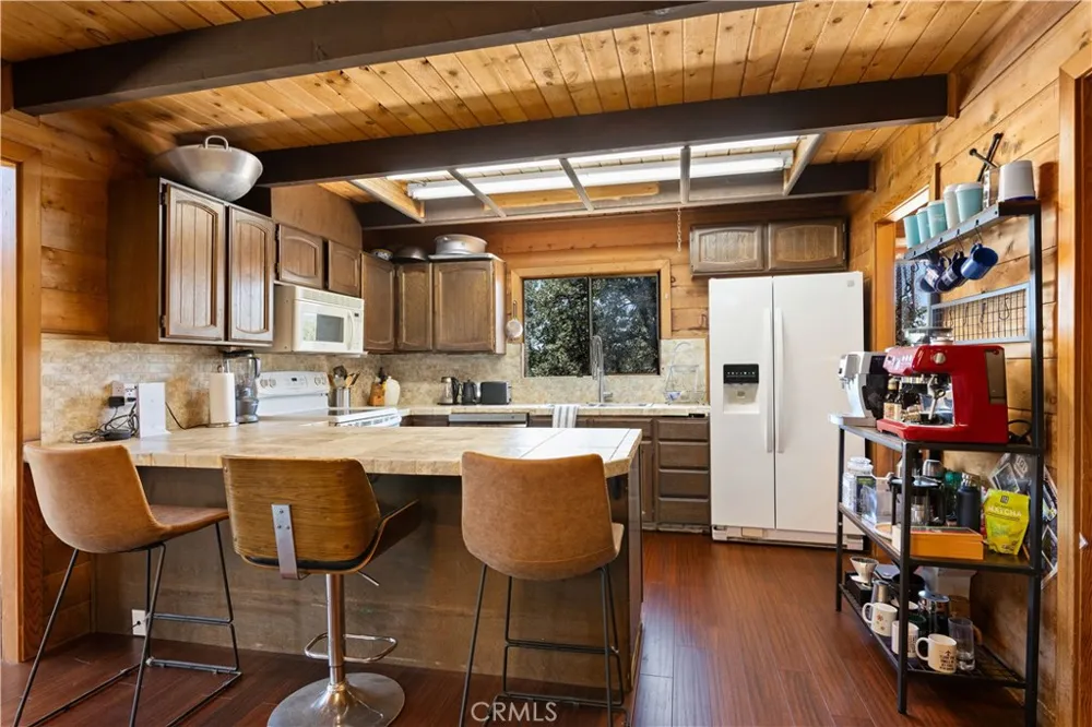 1239 Boggs Lane Lakeport, CA 95453