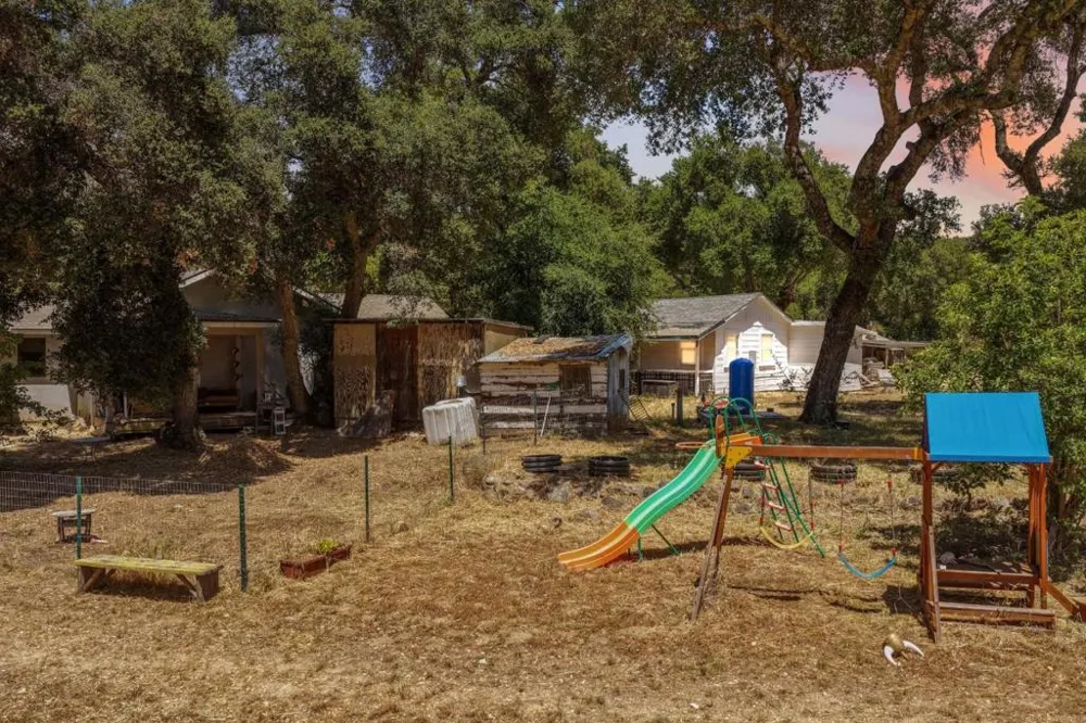 37140 Nason Road Carmel Valley, CA 93924