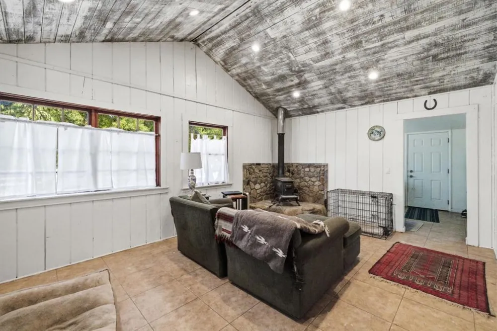 37140 Nason Road Carmel Valley, CA 93924