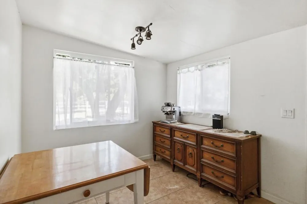 37140 Nason Road Carmel Valley, CA 93924