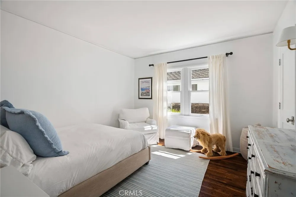 2520 Alta Avenue Santa Monica, CA 90402