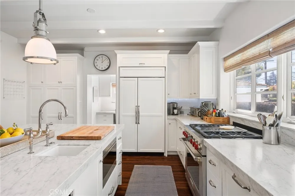 2520 Alta Avenue Santa Monica, CA 90402