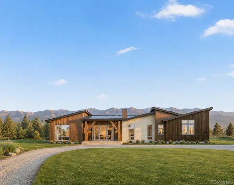 9102 Sheridan Loop