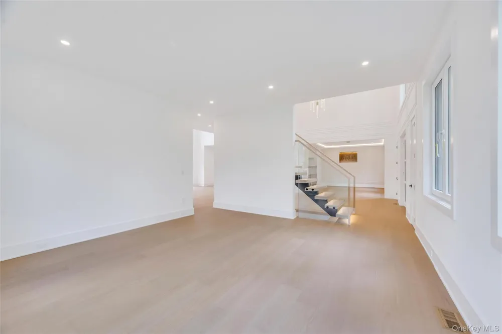 15 Folger Lane Dix Hills, NY 11746