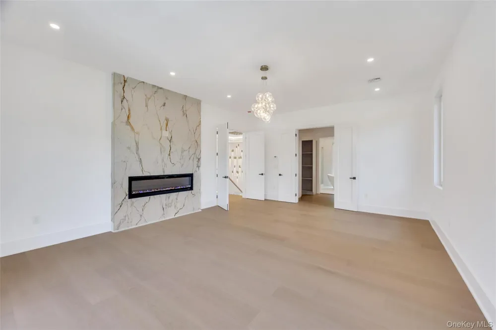 15 Folger Lane Dix Hills, NY 11746