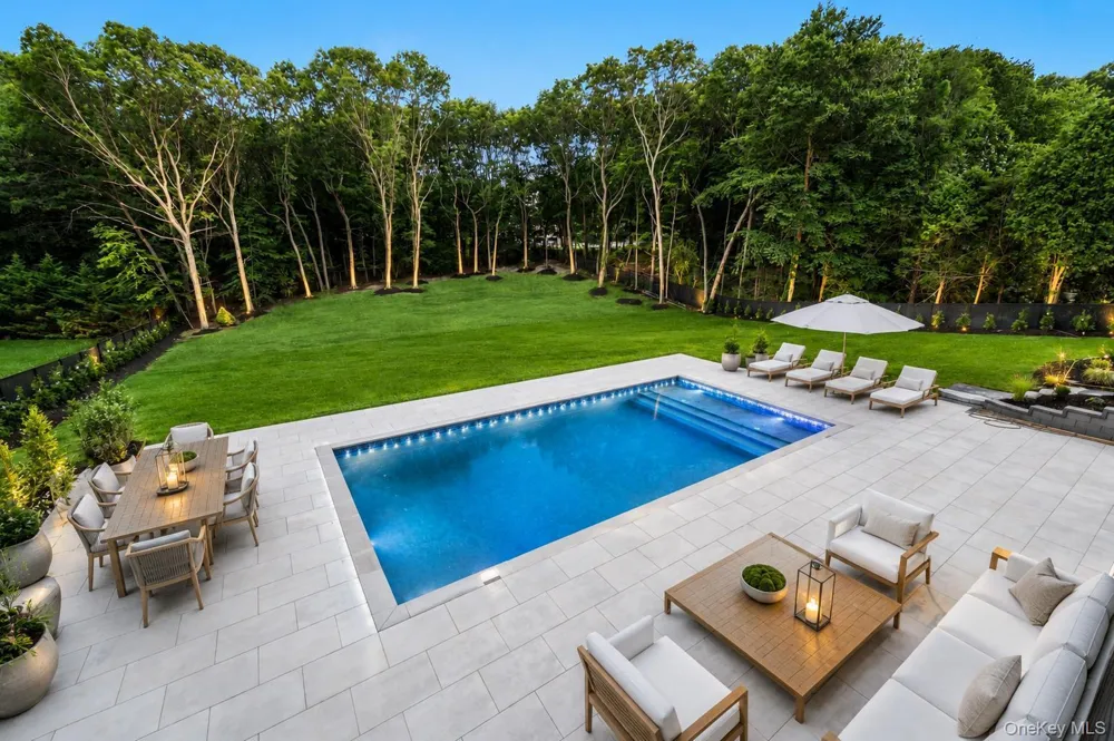 15 Folger Lane Dix Hills, NY 11746