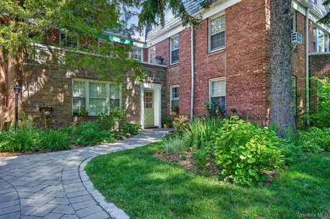 74 Pinewood Road #1F