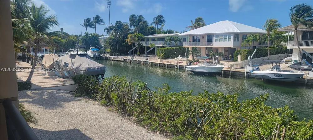 51 W Plaza Del Lago #. Islamorada, FL 33036