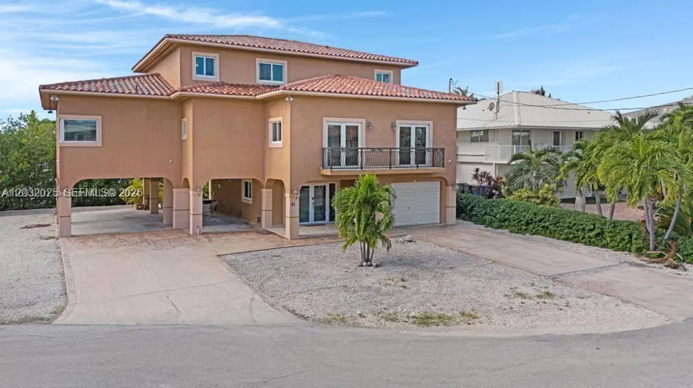 51 W Plaza Del Lago #. Islamorada, FL 33036