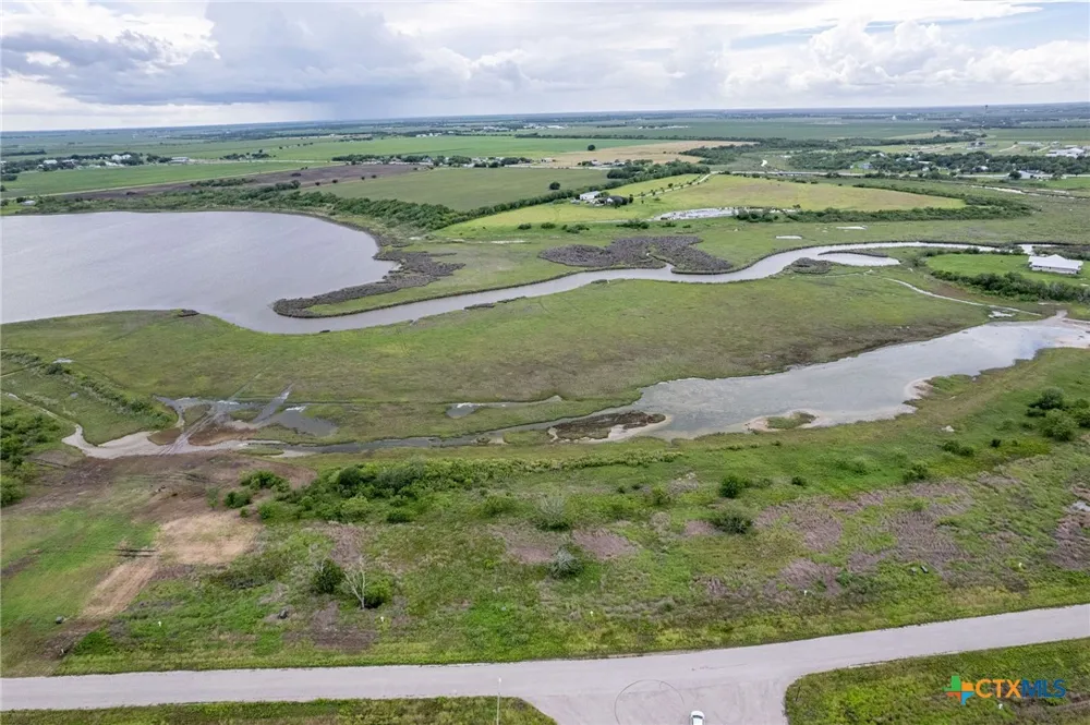 6 Redfish Retreat Drive Port Lavaca, TX 77979