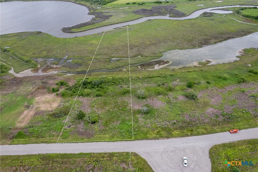 6 Redfish Retreat Drive Port Lavaca, TX 77979