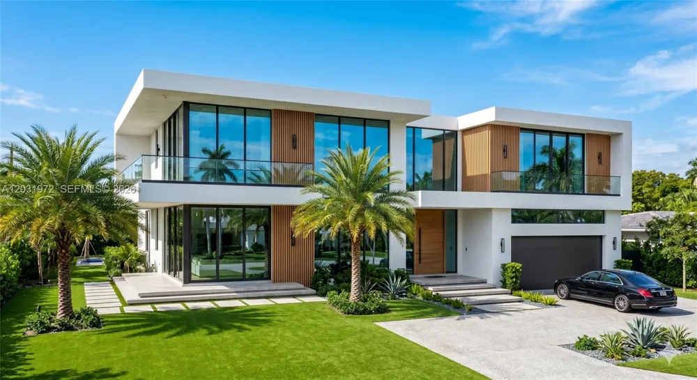 3900 SW 59th Ave Miami, FL 33155