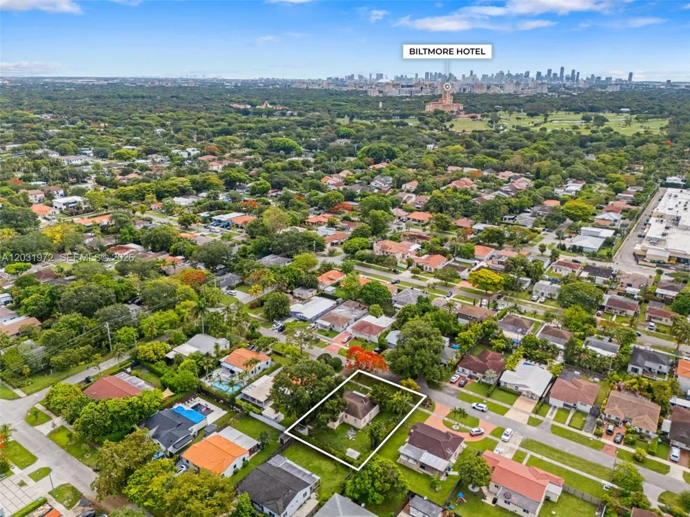 3900 SW 59th Ave Miami, FL 33155