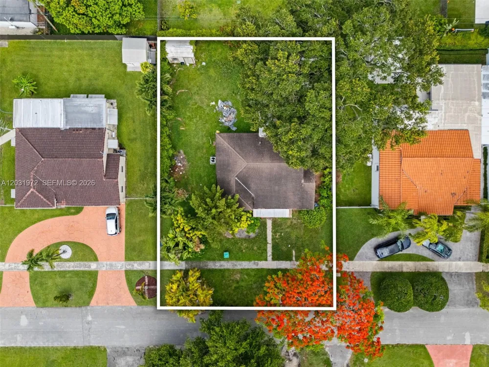 3900 SW 59th Ave Miami, FL 33155