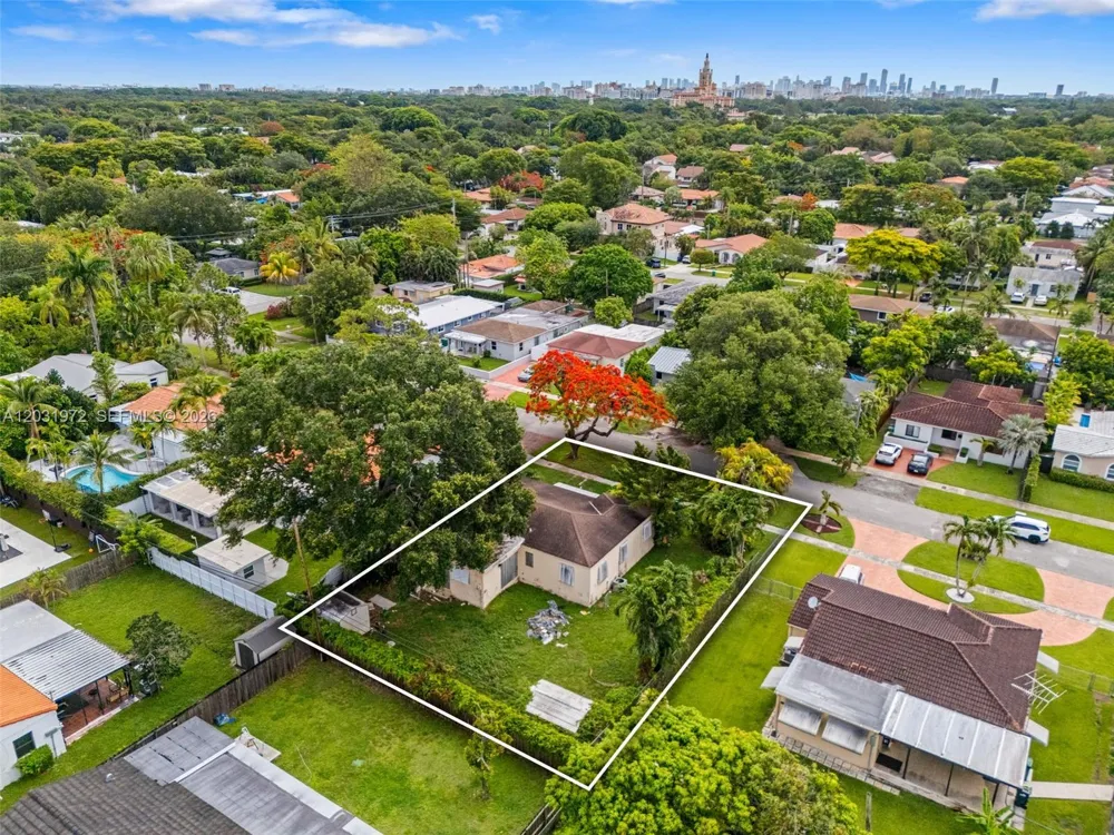 3900 SW 59th Ave Miami, FL 33155