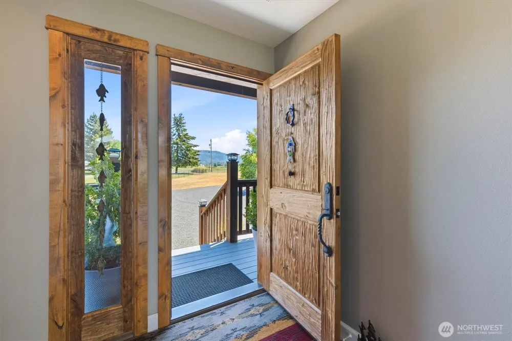 268 S Welcome Slough Road Cathlamet, WA 98612