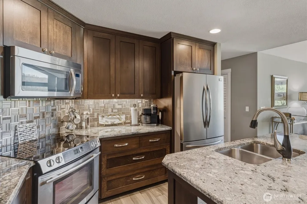 268 S Welcome Slough Road Cathlamet, WA 98612