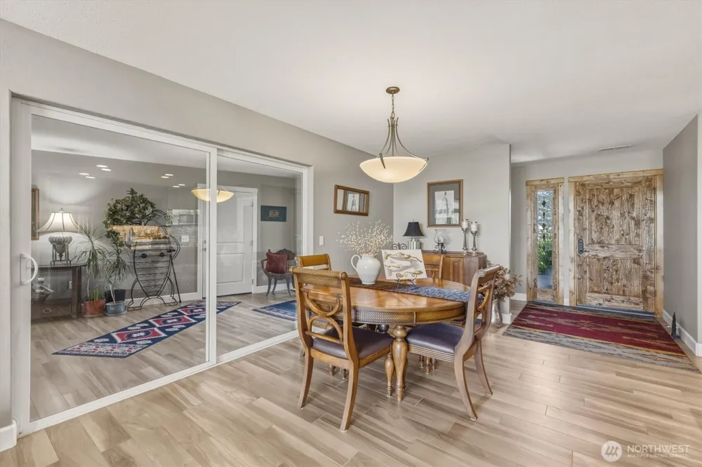 268 S Welcome Slough Road Cathlamet, WA 98612