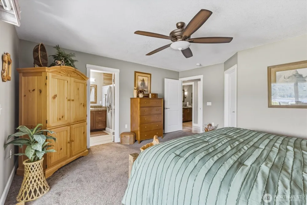 268 S Welcome Slough Road Cathlamet, WA 98612