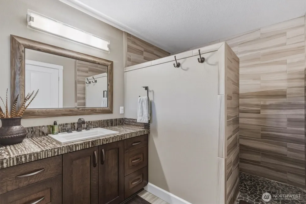 268 S Welcome Slough Road Cathlamet, WA 98612