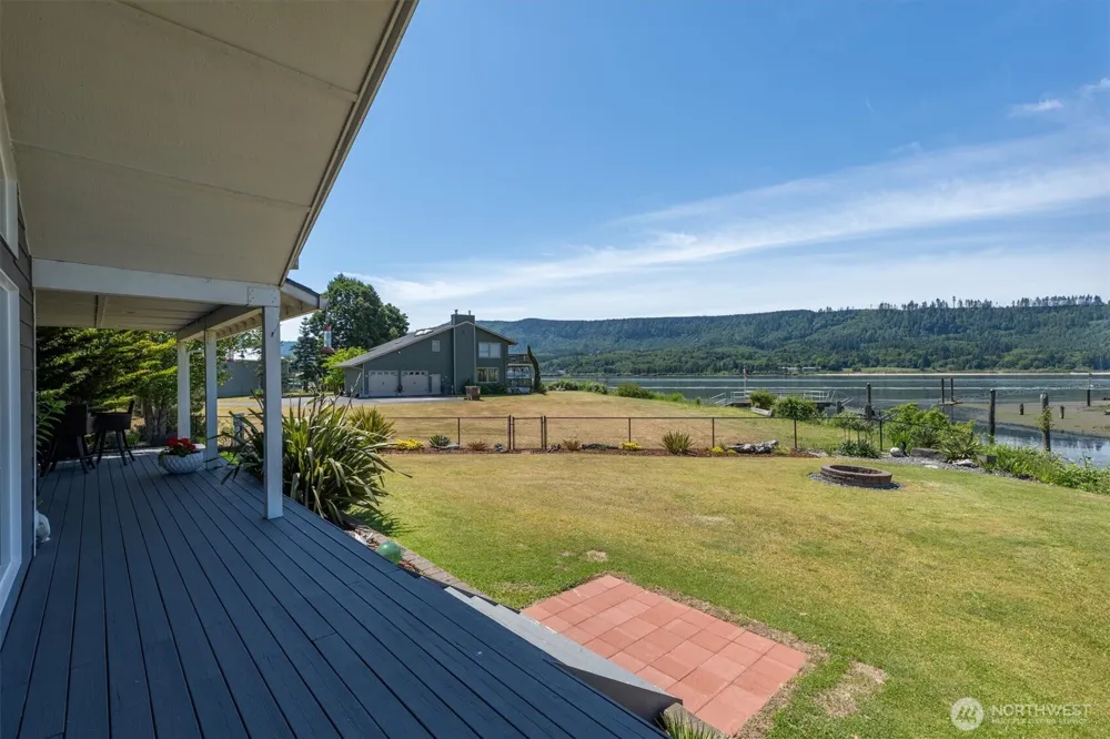 268 S Welcome Slough Road Cathlamet, WA 98612