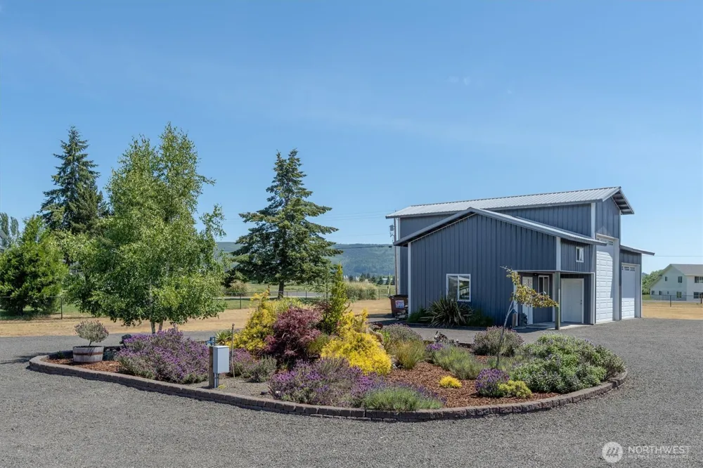 268 S Welcome Slough Road Cathlamet, WA 98612