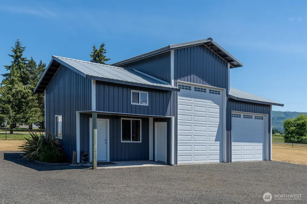 268 S Welcome Slough Road Cathlamet, WA 98612