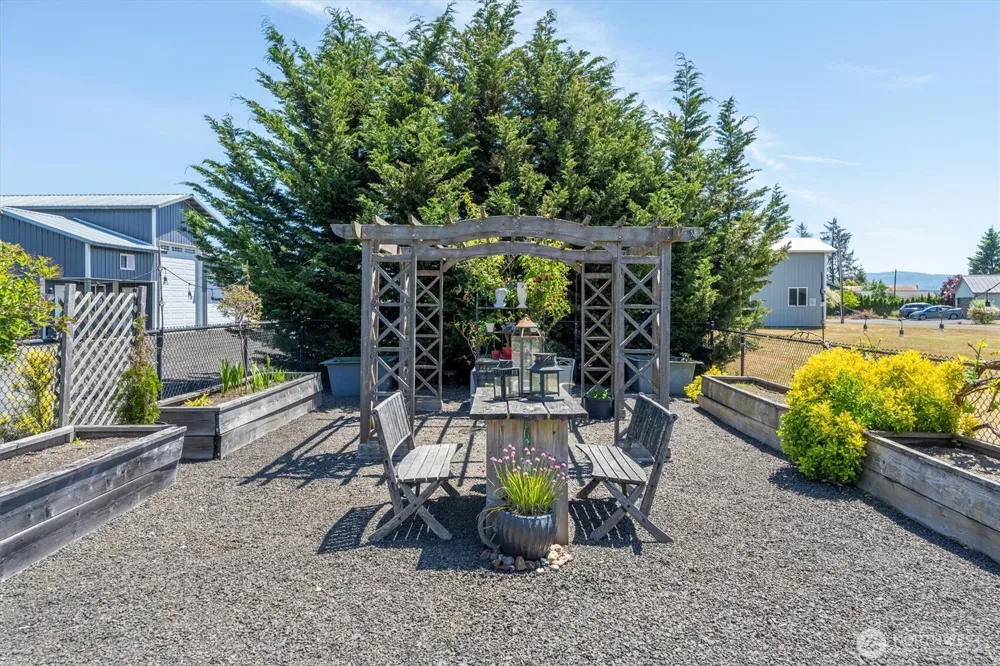 268 S Welcome Slough Road Cathlamet, WA 98612