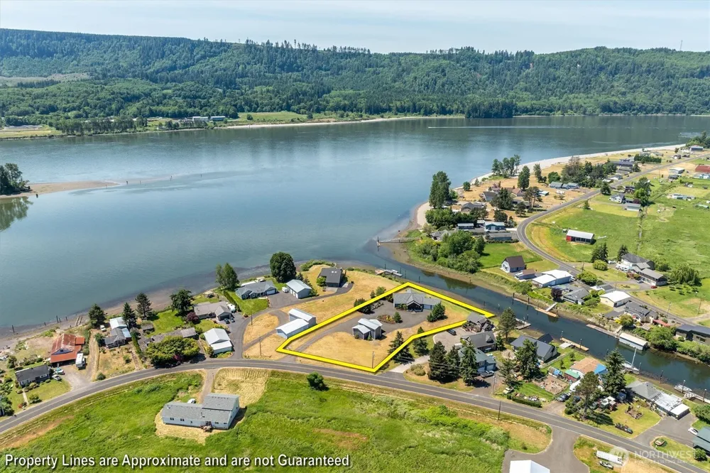 268 S Welcome Slough Road Cathlamet, WA 98612