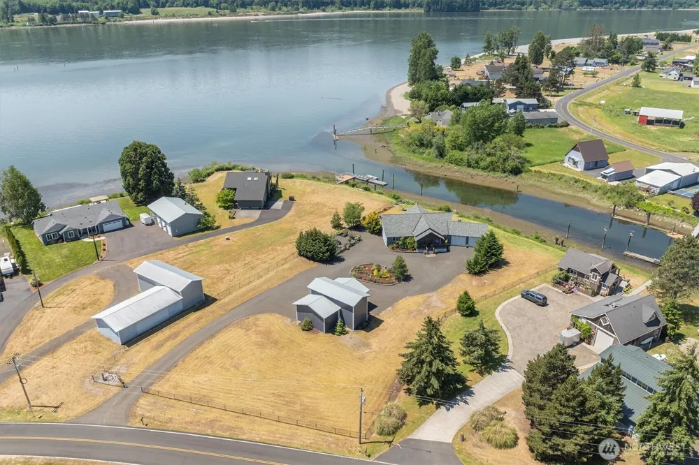 268 S Welcome Slough Road Cathlamet, WA 98612