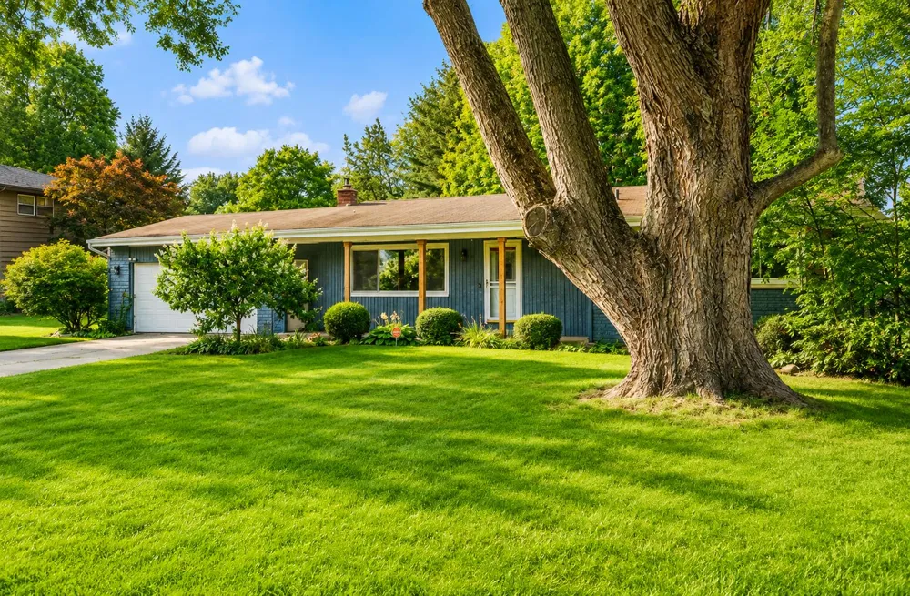 3302 Northview Drive Kalamazoo Charter Township, MI 49004