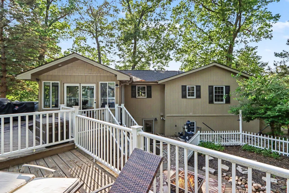 8275 Valleywood Lane Portage City, MI 49024