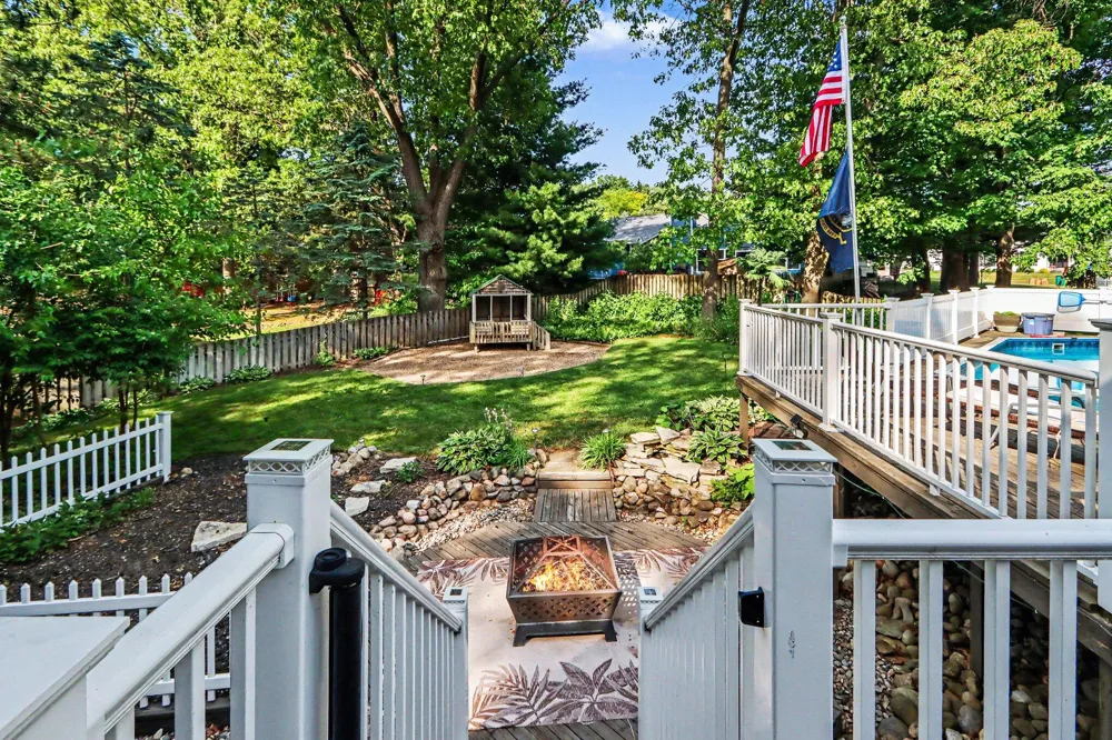 8275 Valleywood Lane Portage City, MI 49024