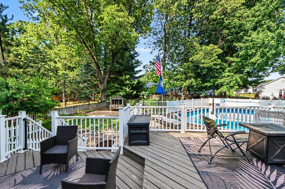 8275 Valleywood Lane Portage City, MI 49024